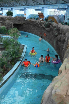 Besar Lazy River Peralatan / Aqua Play Park Galvanized Carbon Steel Pendukung