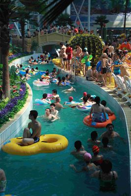 Luar ruangan Holiday Resorts Lazy River Water Park / Fiberglass Waterpark Peralatan Disesuaikan