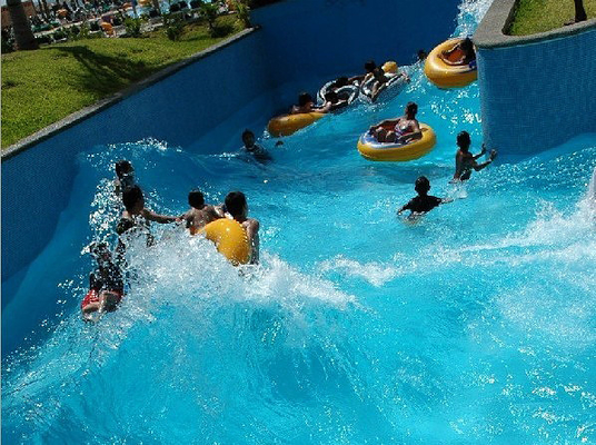 Panjang berbeda Water Park Lazy River Peralatan Pompa Listrik Komersial Gunakan