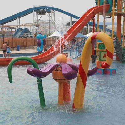 Kolam keluarga hiburan semprot melengkung pintu, Aqua Park peralatan untuk 5-10 orang
