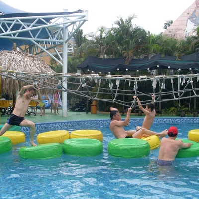 Aqua Park peralatan air kolam renang Aqua bermain Fiberglass Lemna Minor untuk bersenang-senang bermain keluarga