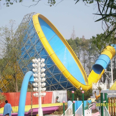 Slide Tornado Taman Air Dengan 304 Stainless Steel Screw, 1100 M3 / H Air Minum