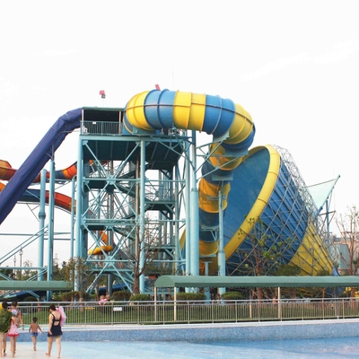 Slide Tornado Taman Air Dengan 304 Stainless Steel Screw, 1100 M3 / H Air Minum