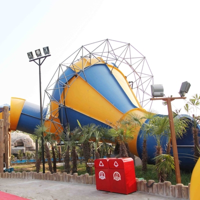 fiberglass air slide kecil untuk orang tua dan anak-anak air interaksi menyenangkan