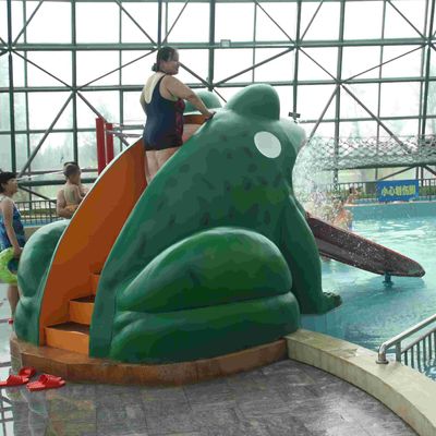 Katak Berbentuk Air Renang Slides, Aqua Park Fiberglass Water Slide Bermain Game untuk Taman air