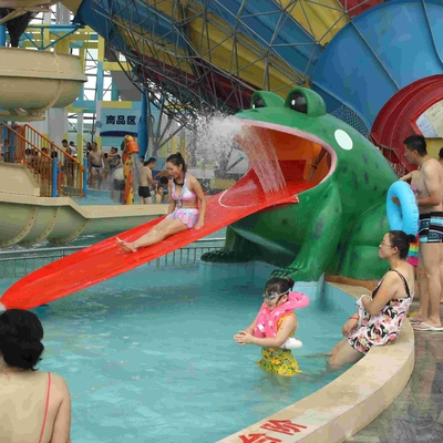 Katak Berbentuk Air Renang Slides, Aqua Park Fiberglass Water Slide Bermain Game untuk Taman air