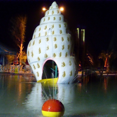 Keluarga Aqua Park Resorts Kolam Renang Commercial Air Slide Untuk Anak-Anak Water Park