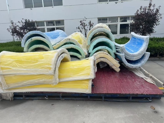 Desain Peralatan Taman Air RTM Fiberglass Slides Untuk Kolam Renang Vison Waterparks
