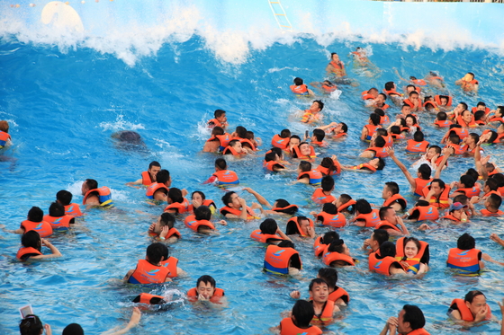 Waterfun Big Surfing Tsunami Samudera kolam renang air gelombang dengan gelombang taman vakum 3 meter tinggi
