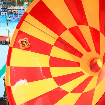Big Tornado Water Slide Of Fiberglass untuk Water Park Aqua Park Peralatan Pemasok