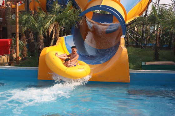Indoor / Outdoor Komersial Fiberglass Water Slide Park Of Medium Tornado Air naik