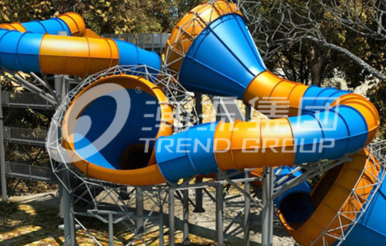 Lucu Fiberglass Air Slides Tinggi 16m Tantrum Lembah Kapasitas 480 Riders / h untuk Water Park