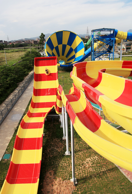 Seluncur Air Boomerang Fiberglass untuk 2 Pengendara - Tinggi 13.8m