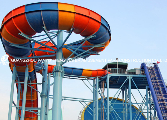 Raksasa Boomerang Fiberglass Water Slides Ashland / DSM Resin, 18.75m Landasan Tinggi