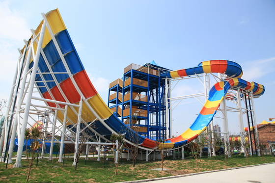 Raksasa Boomerang Fiberglass Water Slides Ashland / DSM Resin, 18.75m Landasan Tinggi