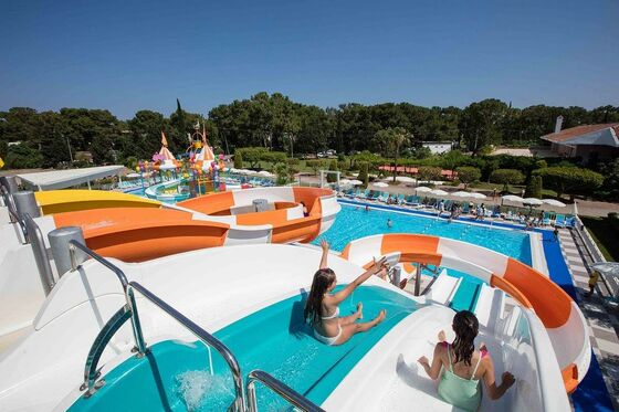 ZHXS-002 Model 21m*15m*8m Ukuran SGS Sertifikasi Serat Kaca Water Slide untuk Resort Water Parks