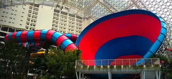 Giant Tornado Funnel Water Slide untuk Water Park. Fiberglass Tornado Slide Produsen Sejak 1994. Custom 4-Person Raft Slide.