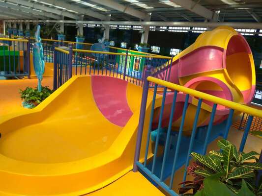 Slide Air Tornado Kecil yang Kompak dengan Rakit Ganda dan Gelcoat yang Tahan UV untuk Hiburan Keluarga