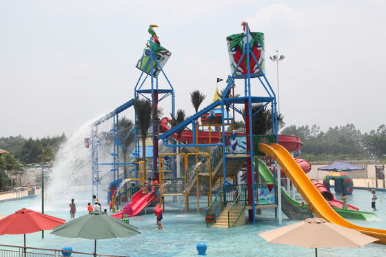Struktur Permainan Air Super dengan Seluncur Fiberglass yang Dipasang Tangan dan Struktur Baja Galvanis Celup Panas untuk Dukungan Turnkey