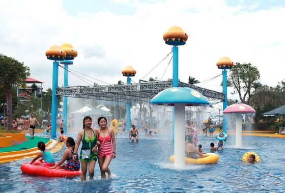 Slide air serat kaca yang tahan lama dengan struktur baja galvanis panas dan dukungan turnkey
