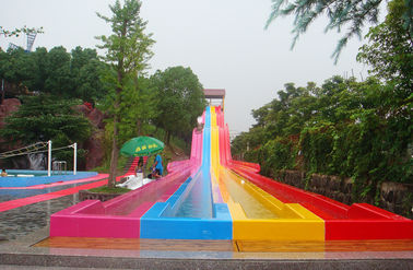 Aqua Park Konstruksi Fiberglass Water Park Rides Untuk Dewasa Racing Games